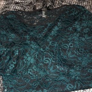 Forever 21 quarter length sleeves top